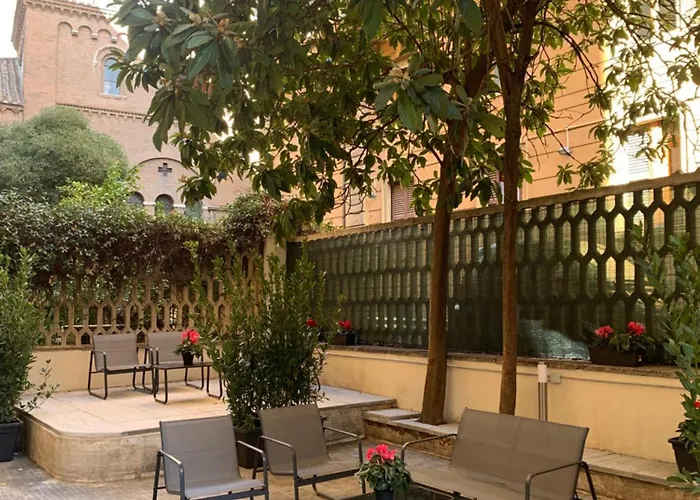 شقة C2 Class Apartment, 2 Da Letto Con Giardino In Zona Via Veneto Distante 15 Minuti A Piedi Da Fontana Di Trevi روما