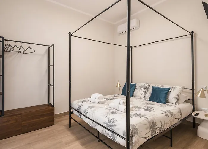 C2 Class Apartment, 2 Da Letto Con Giardino In Zona Via Veneto Distante 15 Minuti A Piedi Da Fontana Di Trevi