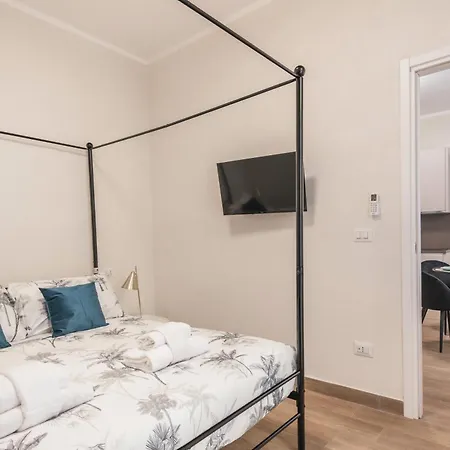 Διαμέρισμα C2 Class Apartment, 2 Da Letto Con Giardino In Zona Via Veneto Distante 15 Minuti A Piedi Da Fontana Di Trevi Ρώμη